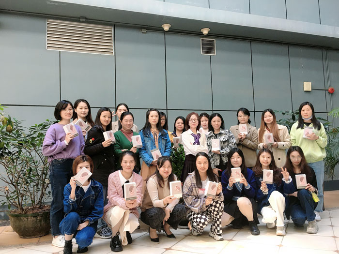 女神節(jié)快樂|有鮮花，有陽光，有愛的薩瑪瑞事業(yè)